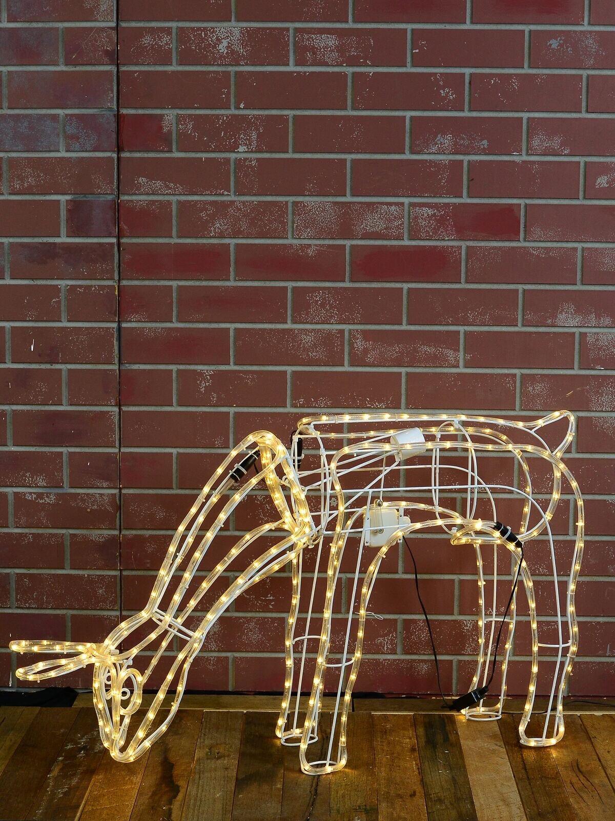 Warm White LED Large Feeding Reindeer Cow 3D Rope Light Silhouette - 1.2m — image 4