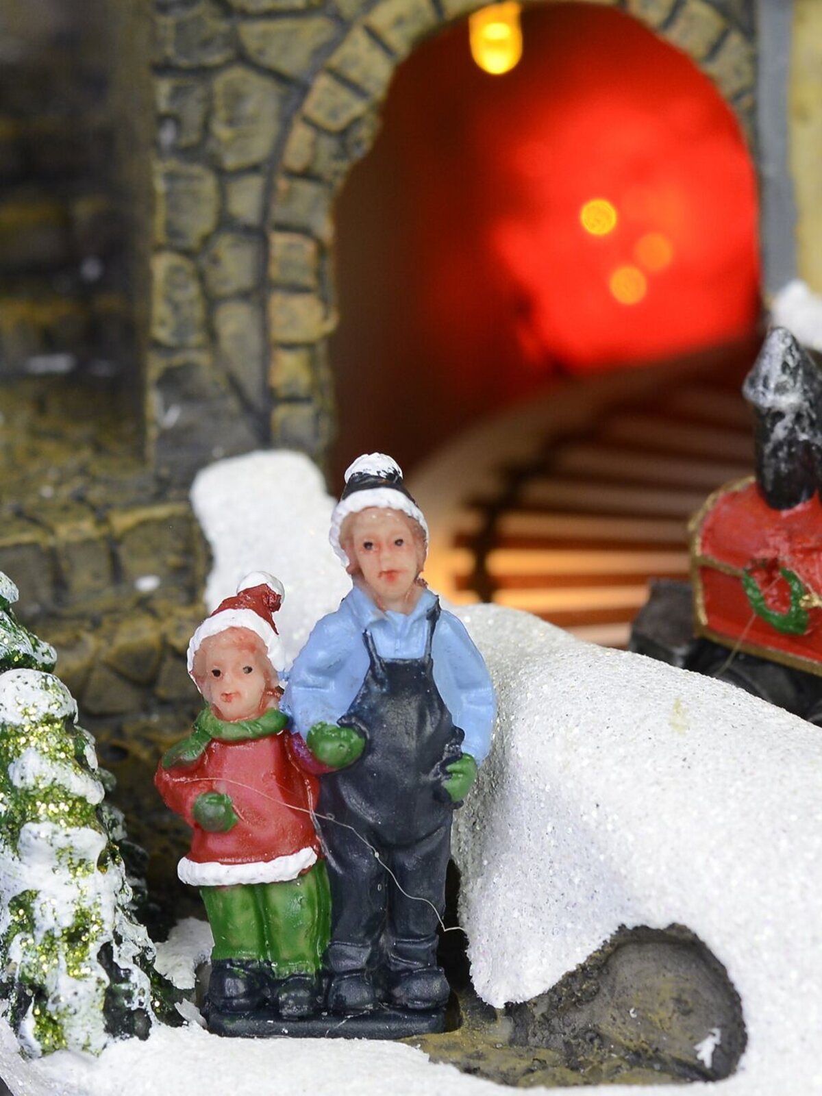 Winter Christmas Village & Train Station Scene with Animation & Lights - 23cm — image 10