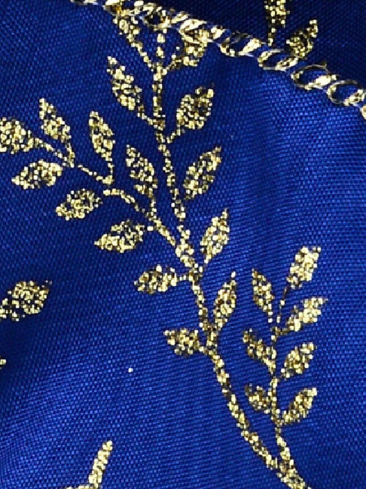 Wired Blue Velvet Christmas Ribbon With Gold Mistletoe | 3m x 63mm — image 3