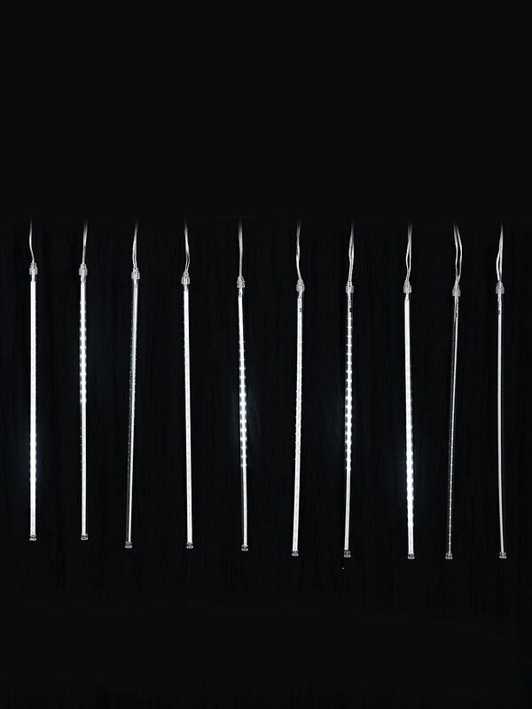 10x Meteor Shower Tube Icicle Lights 540 Snowing Cool White LED | 4.5m — image 5