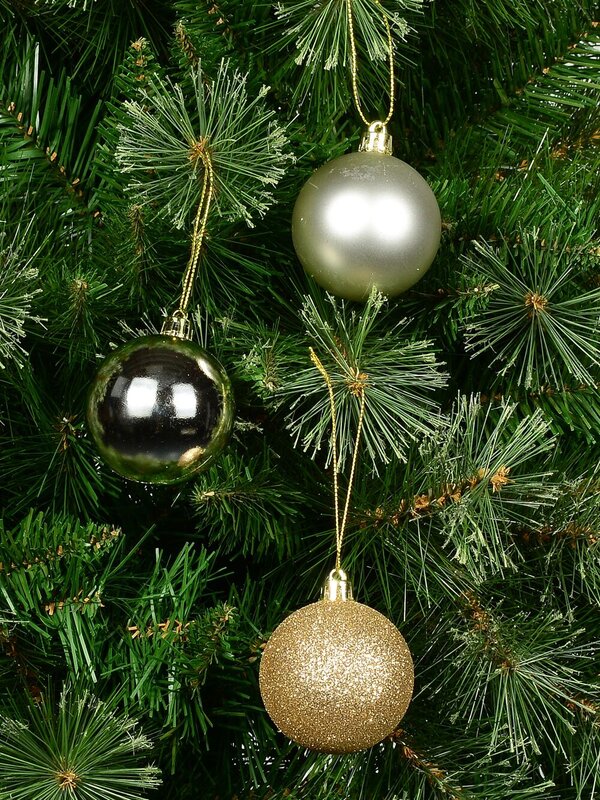 12x Timeless Champagne Essential Mixed Finish Baubles | 60mm — image 2