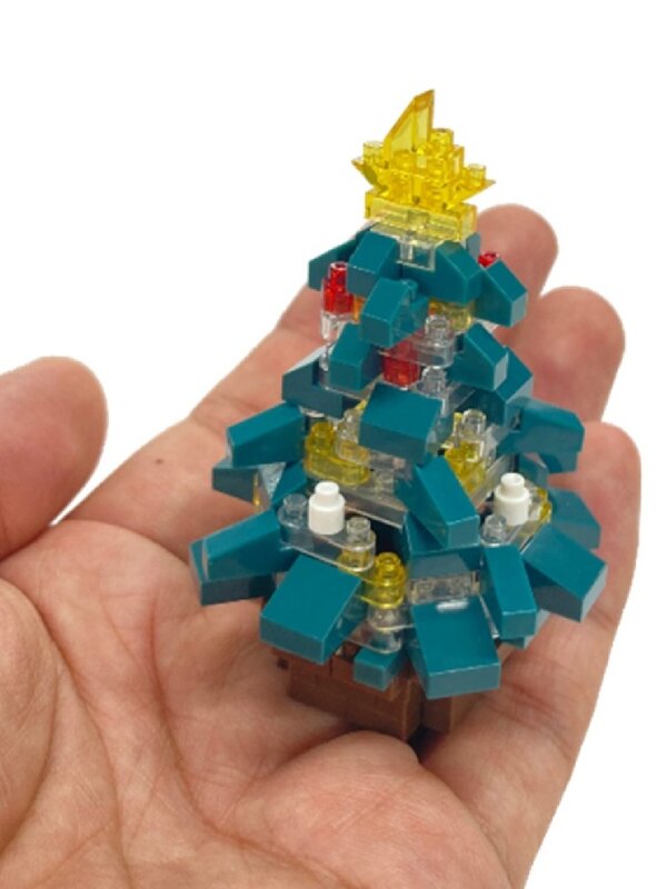 140 Piece Nanoblocks Decorated Christmas Tree & Star NBC_381  — image 2
