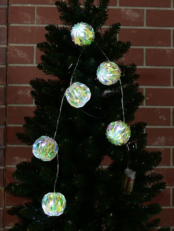 15 Cool White LED With Iridescent Geometric Spheres 2 Function | 2.1m — image 4