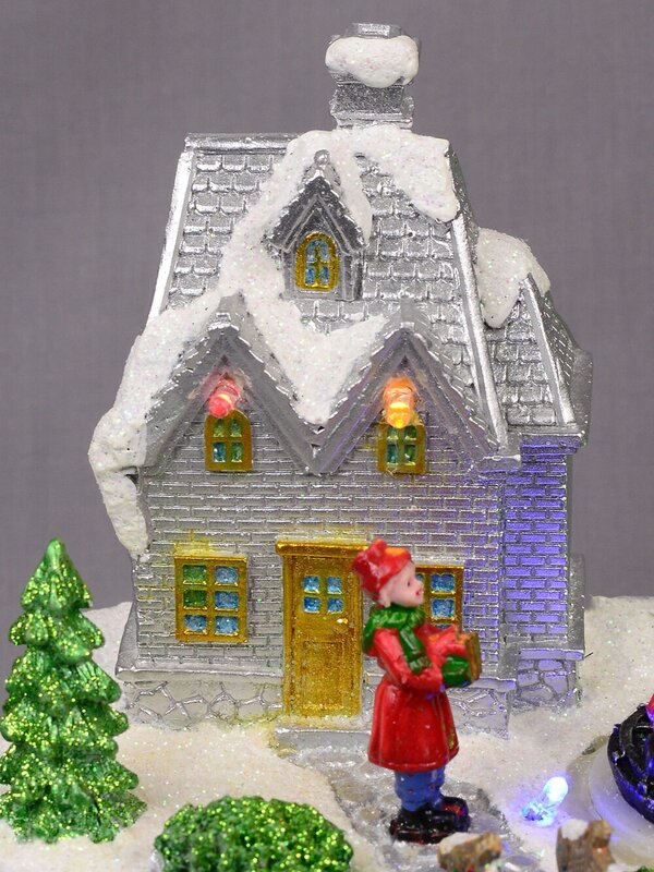 15cm Home By The River & Train Christmas Scene With LED & Fibre Lights — image 4