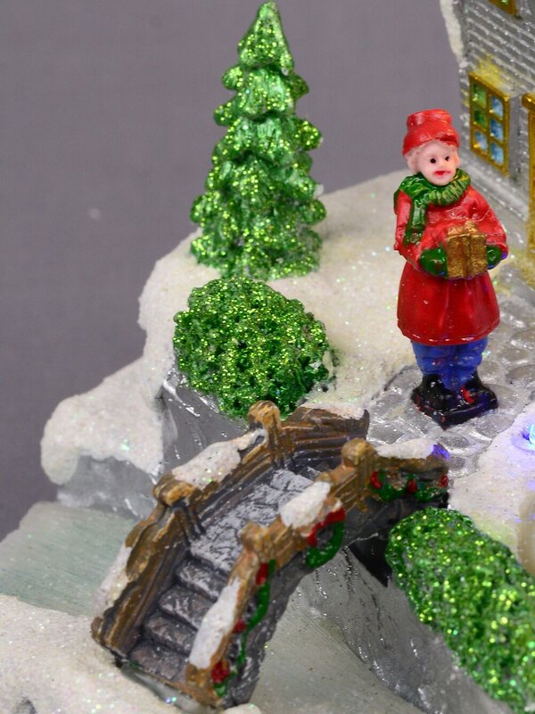 15cm Home By The River & Train Christmas Scene With LED & Fibre Lights — image 6