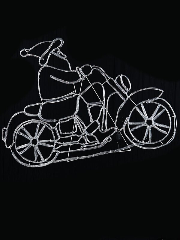 1.5m Santa Riding Motorbike With Cool White, Red & Green LED Light Display — image 5