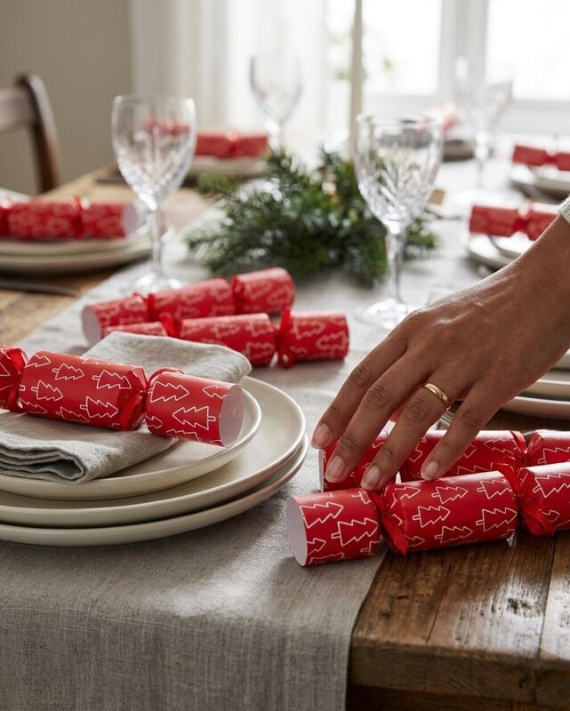 50x Red With Tree Silhouettes Pattern Christmas Bon Bons (Crackers) | 31cm — image 4