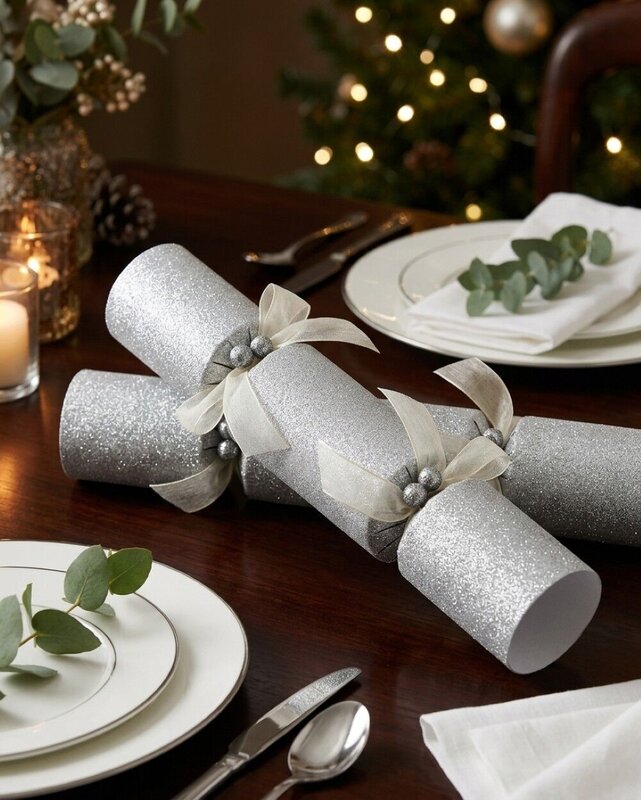 25x Luxury Sterling Silver Glitter Christmas Bon Bons (Crackers) | 34cm — image 2