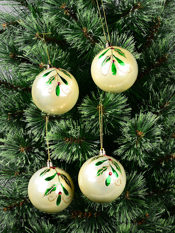 4x Heritage Champagne Pearl Signature Holly & Berry Baubles | 80mm