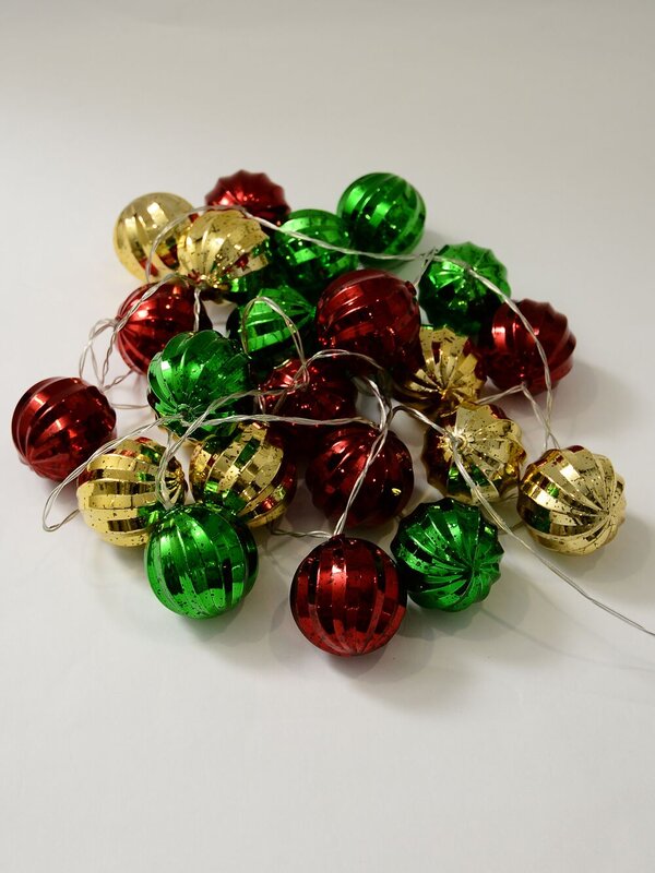 24 Warm White LED With Red Green & Gold Whirlpool Baubles | 3.4m — image 4