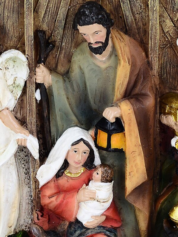 Bethlehem Nativity Scene Embossed Resin Ornament | 25cm — image 5