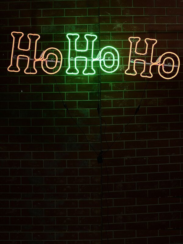 2.5m Dynamic Ho Ho Ho Christmas Outdoor Red & Green LED Neon Flex Display — image 2