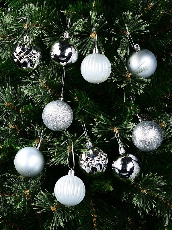 35x Timeless Silver Mixed Essential Baubles | 60mm — image 2