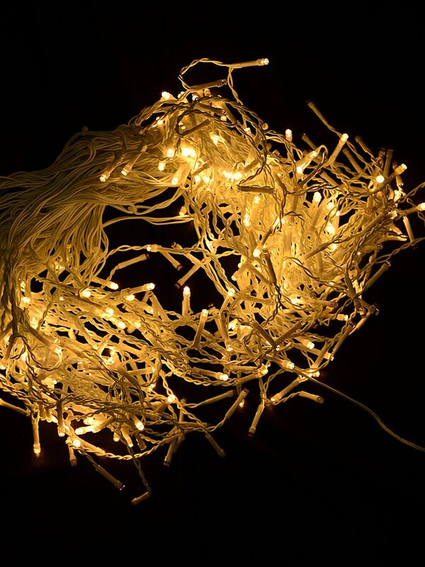 420 Warm White LED Icicle Lights 8 Function With Memory Hold | 10m — image 3