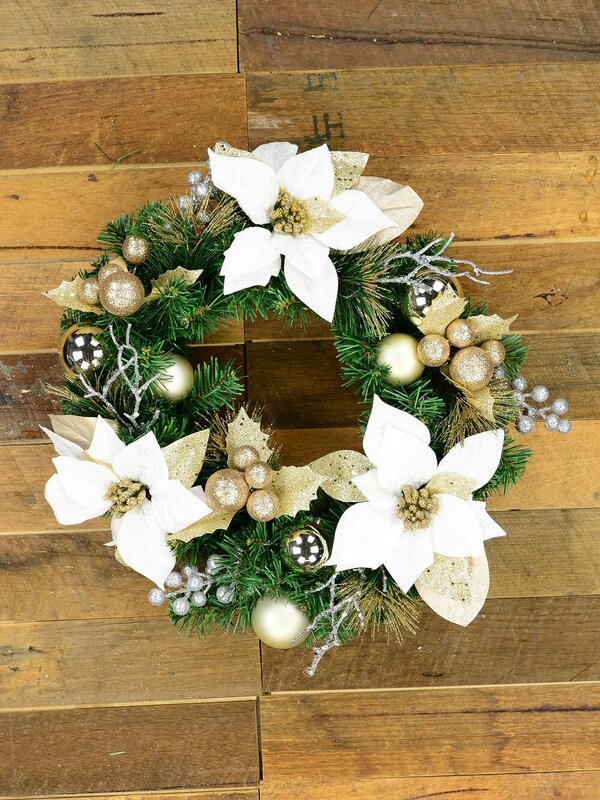 45cm Christmas Wreath With White Poinsettia, Mistletoe, Berries & Gold Baubles — image 5