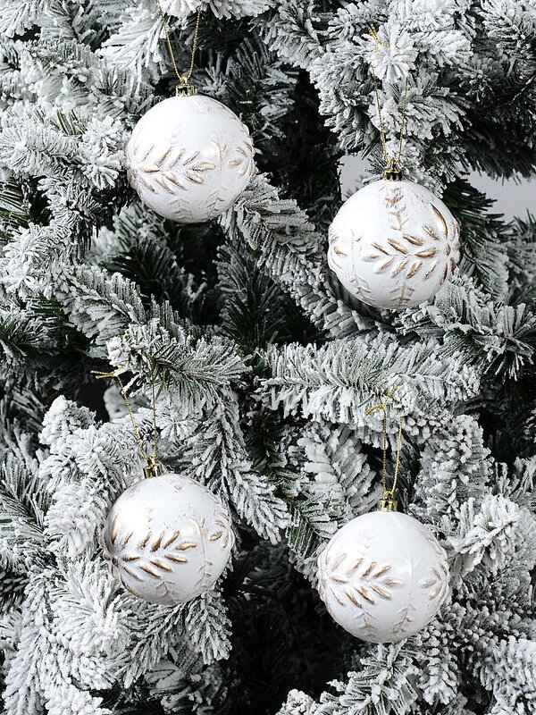 4x Dynamic White & Gold Statement Textured Vine Baubles | 80mm — image 2