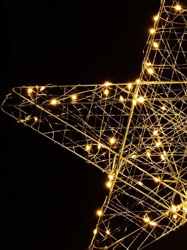 55cm Wire Mesh Star Light Display With Neutral White Seed LED — image 3