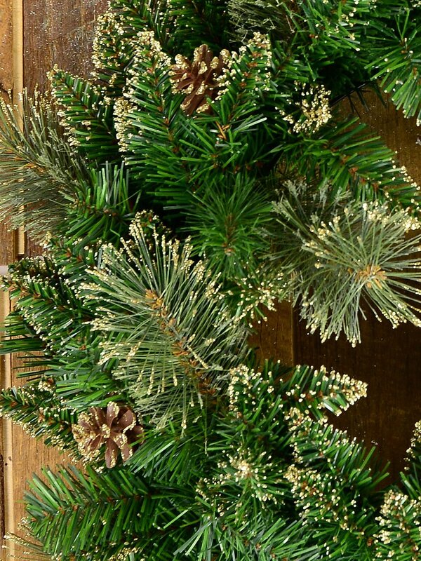 56cm Balsam Fir & Pine Wreath With 132 Gold Glittered Tips & Pine Cones — image 3