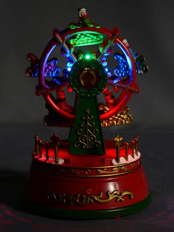 Animated, Illuminated & Musical Christmas Village Ferris Wheel Scene - 19cm — image 5