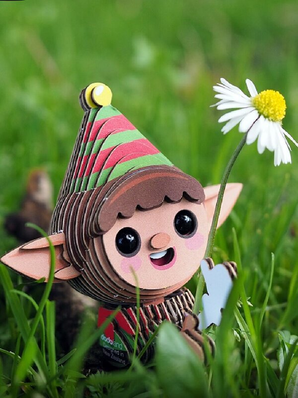 Eugy 3D Christmas Elf Puzzle #82 | Eco-Friendly DIY Model Kit — image 4