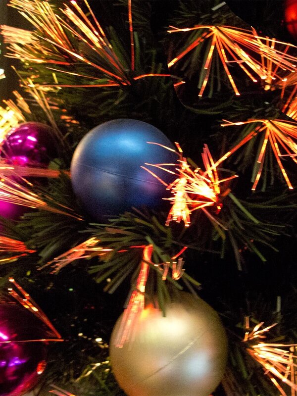 Fibre Optic Tree With Bauble Decorations - 92cm — image 5