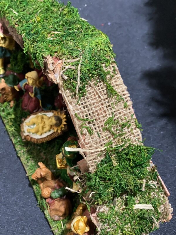 Full Stable Christmas Nativity Scene With Embedded Figurines - 30cm (stable) — image 9