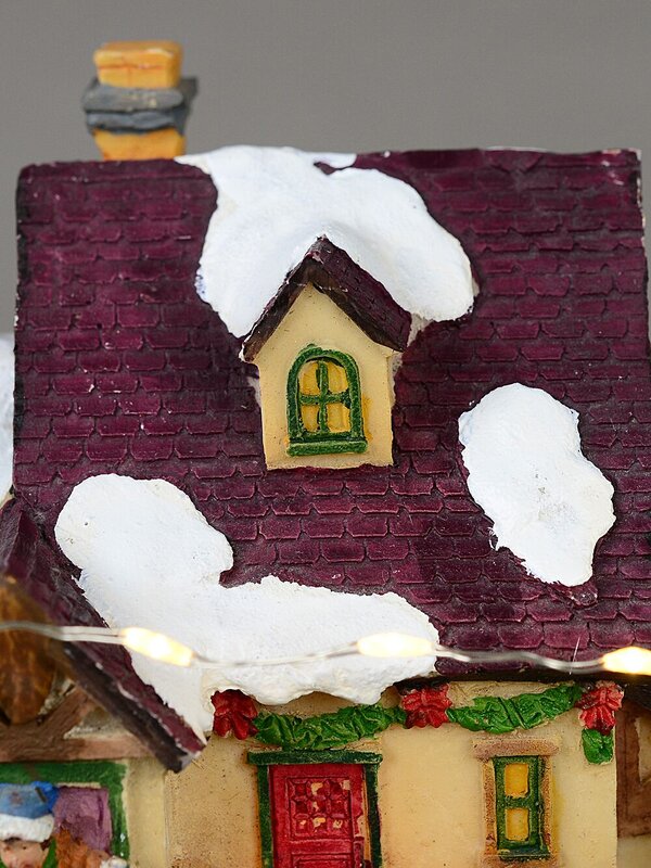 Fun Slide & Merry-Go-Round At Santa's Workshop Christmas Village Scene - 23cm — image 9