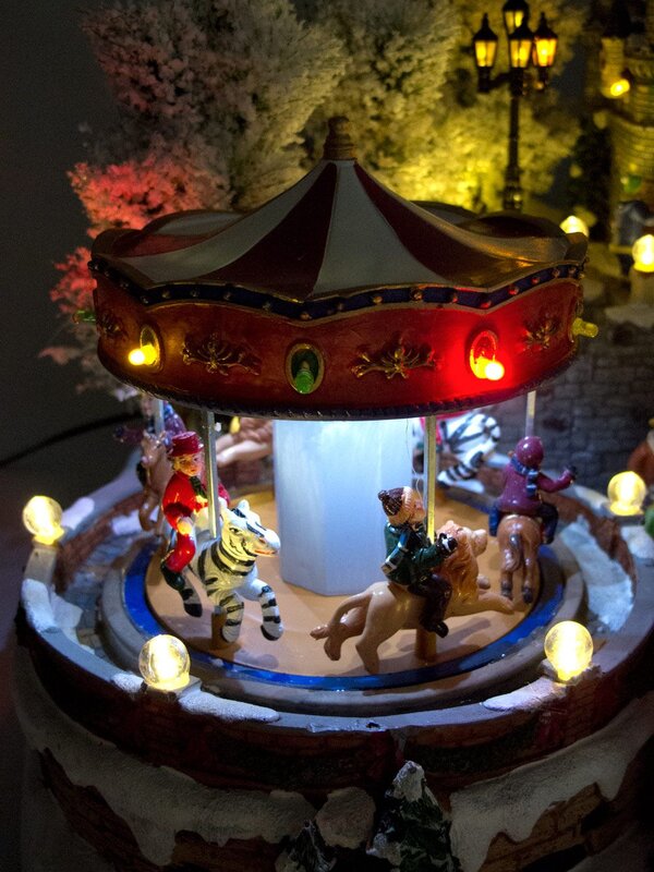 Illuminated, Animated & Musical Carousel Ferris Wheel & Magic Castle Scene - 50cm — image 7