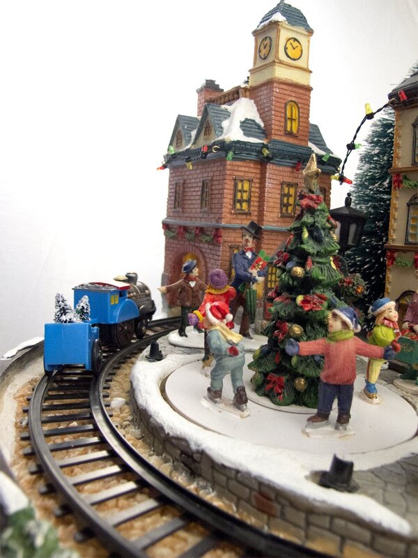 Illuminated, Animated & Musical Grand Station Village Scene Ornament - 40cm — image 7