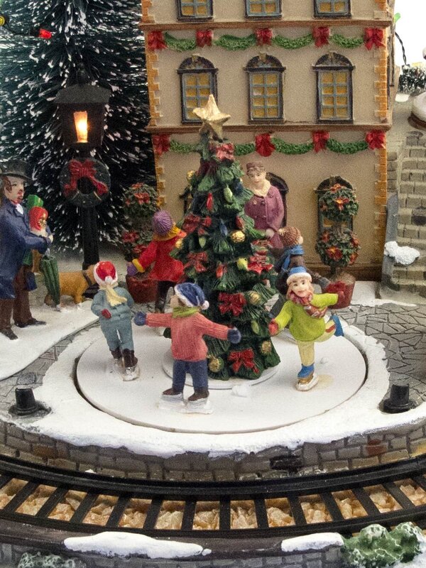 Illuminated, Animated & Musical Grand Station Village Scene Ornament - 40cm — image 4