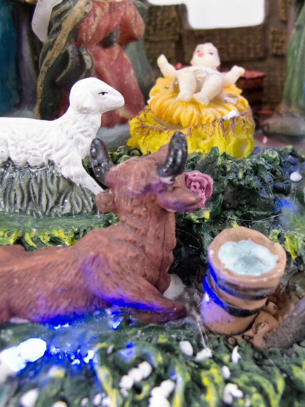 LED Resin Manger Scene Battery Operated Nativity Scene - 44cm
