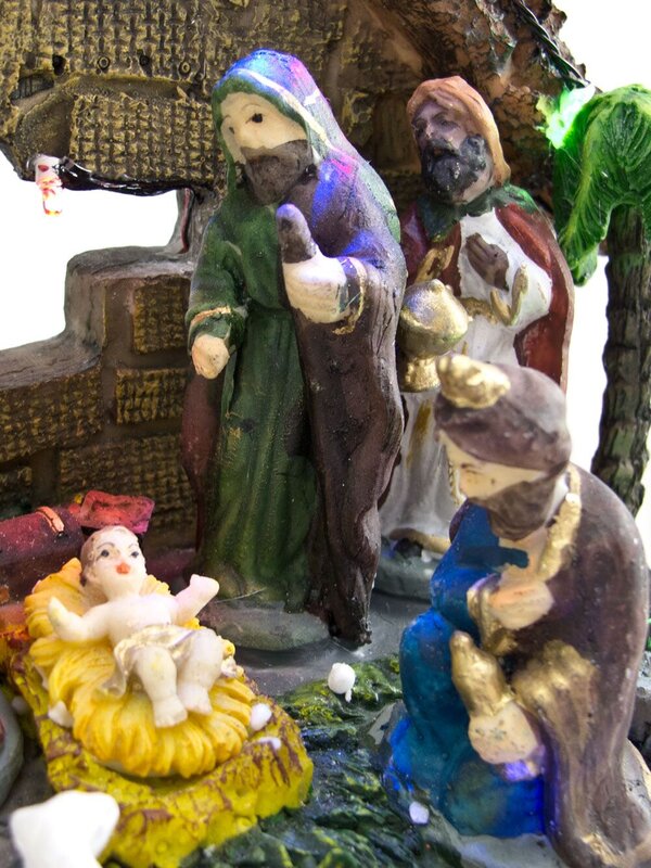 LED Resin Manger Scene Battery Operated Nativity Scene - 44cm