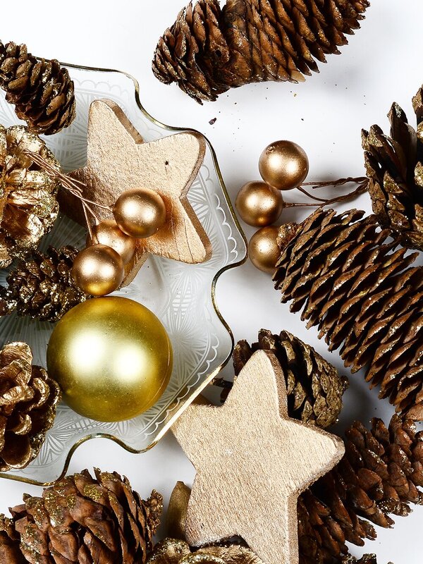 Natural Gold Pinecone, Star & Bauble Mix | 300g — image 5