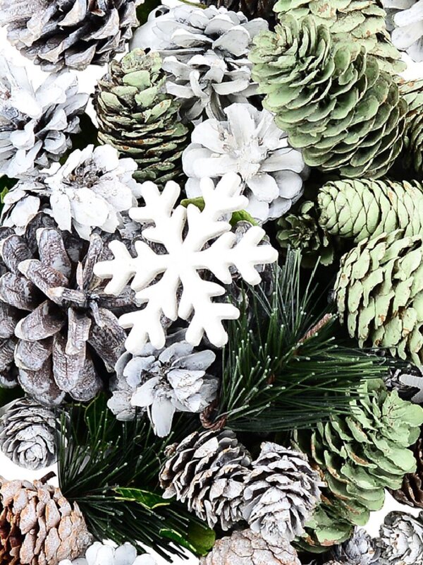 Natural Pinecone, Snowflake, Berry & Bell Mix | 350g — image 2