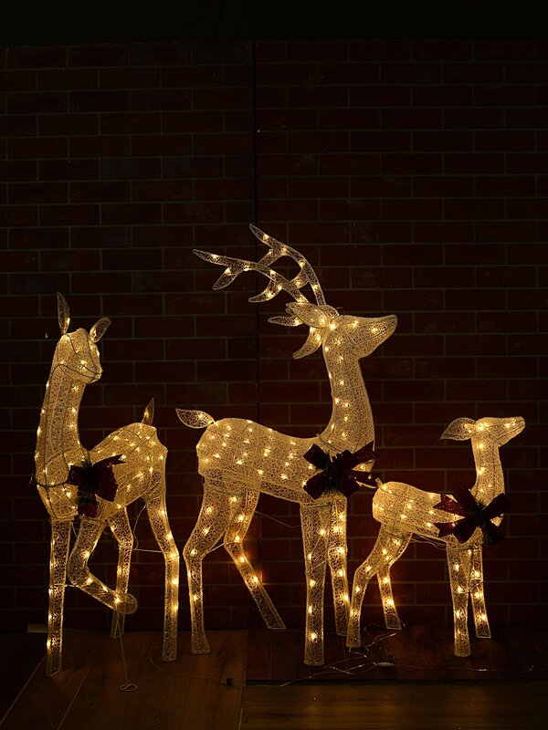 Outdoor 3D Warm White Dynamic Mesh Reindeer Family LED Display Set | 1.6m — image 2