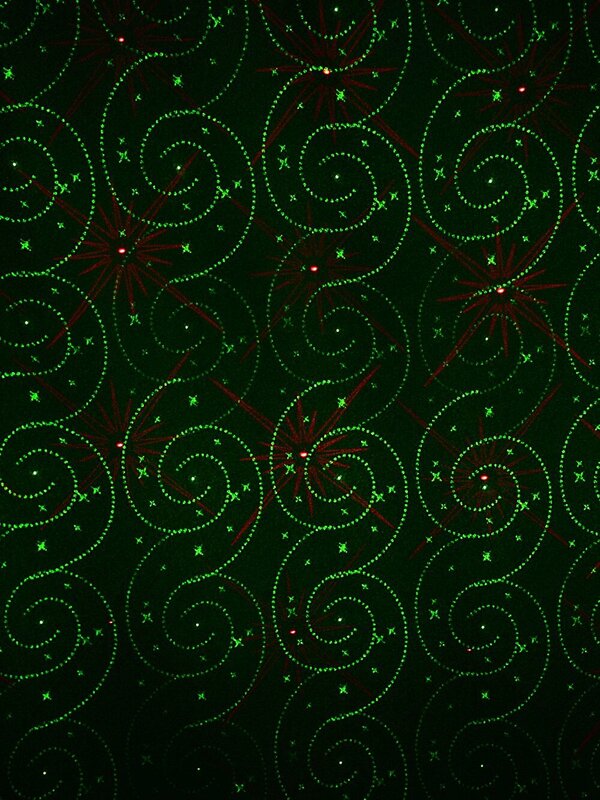 Red & Green 12 Patterned LED Christmas Garden Laser Light | 12m x 12m — image 10