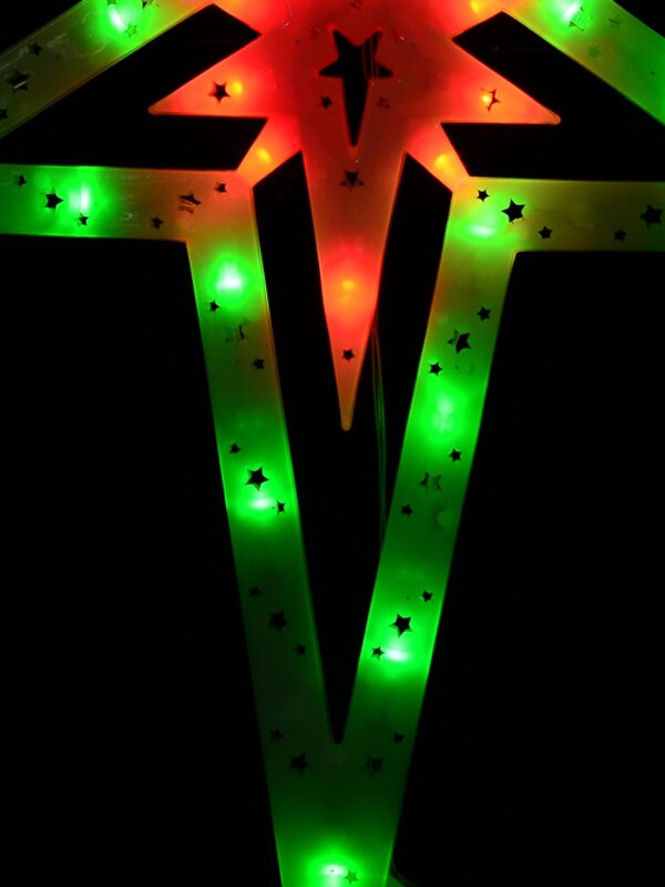 Red & Green LED 5-Point Star Of Bethlehem Light Display Silhouette - 57cm — image 6