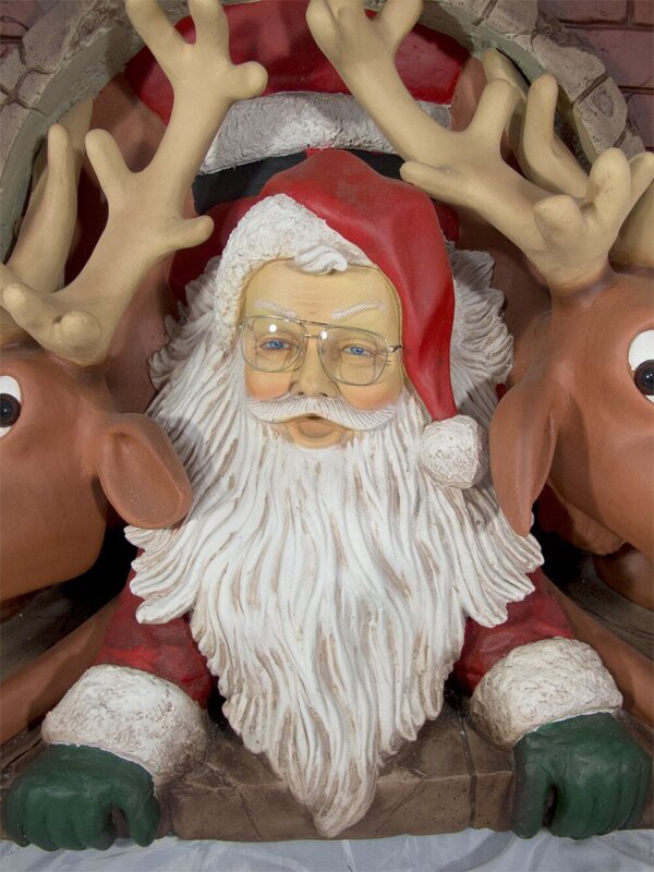 Resin Santa & Reindeer Squeezing Out Of Fireplace Decor - 1.1m — image 2