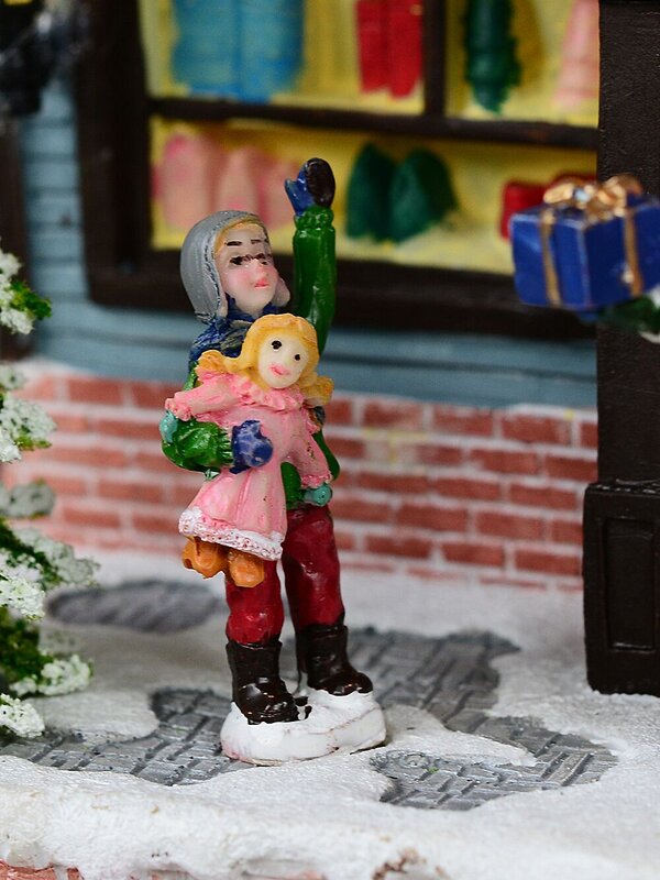 Santa Visiting Family Home With Mum & Kids Christmas Village Scene - 24cm — image 4