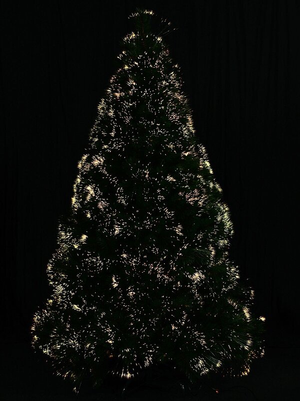 The Majestic Aurora Fibre Optic Christmas Tree With 612 Pine Needle Tips - 1.8m — image 6