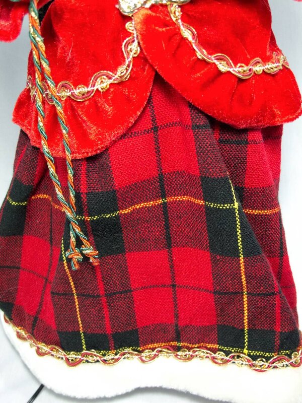 Traditional Mrs. Claus Animation - 46cm — image 7