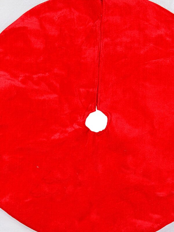 Traditional Red With White Trim Velvet Christmas Tree Skirt - 1m — image 2