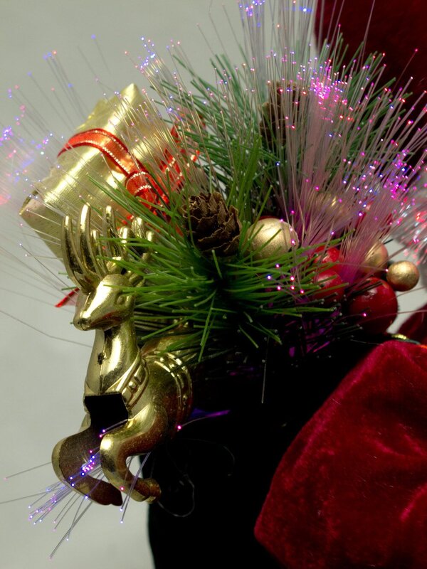 Traditional Santa With Lantern & Sack Fibre Optic Animation - 46cm — image 5
