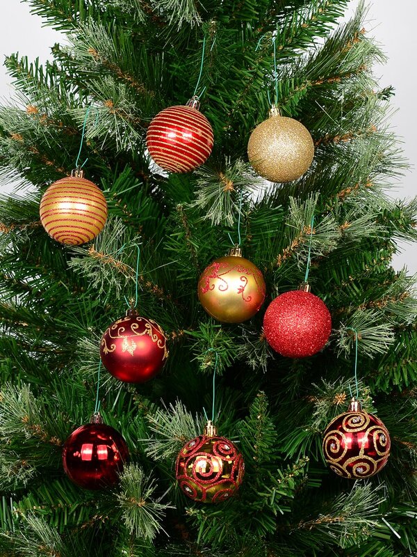Various Red & Gold Baubles With Plain & Glittered Patterns - 9 x 60mm — image 10