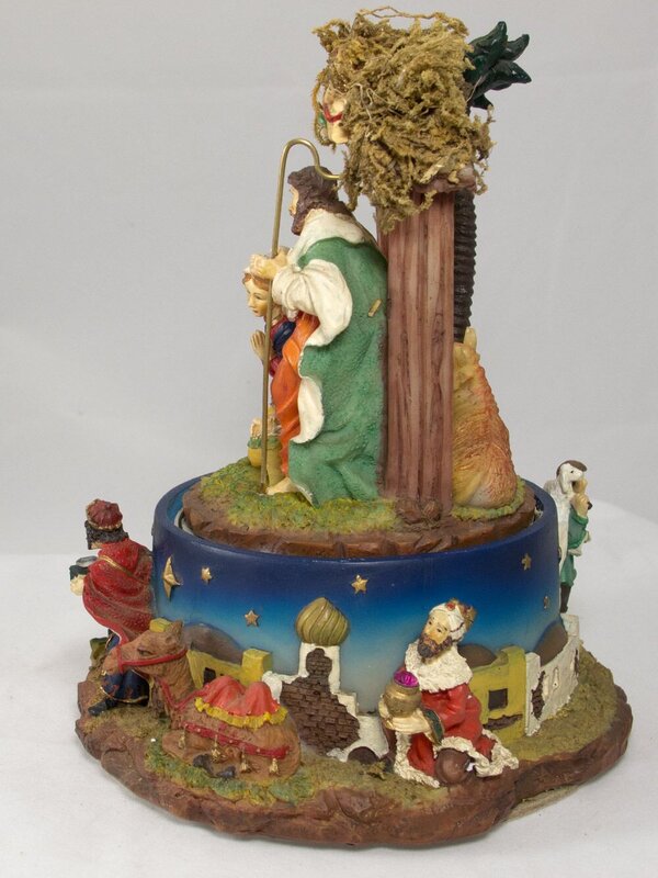 Wind Up Musical Nativity Scene Ornament - 17cm
