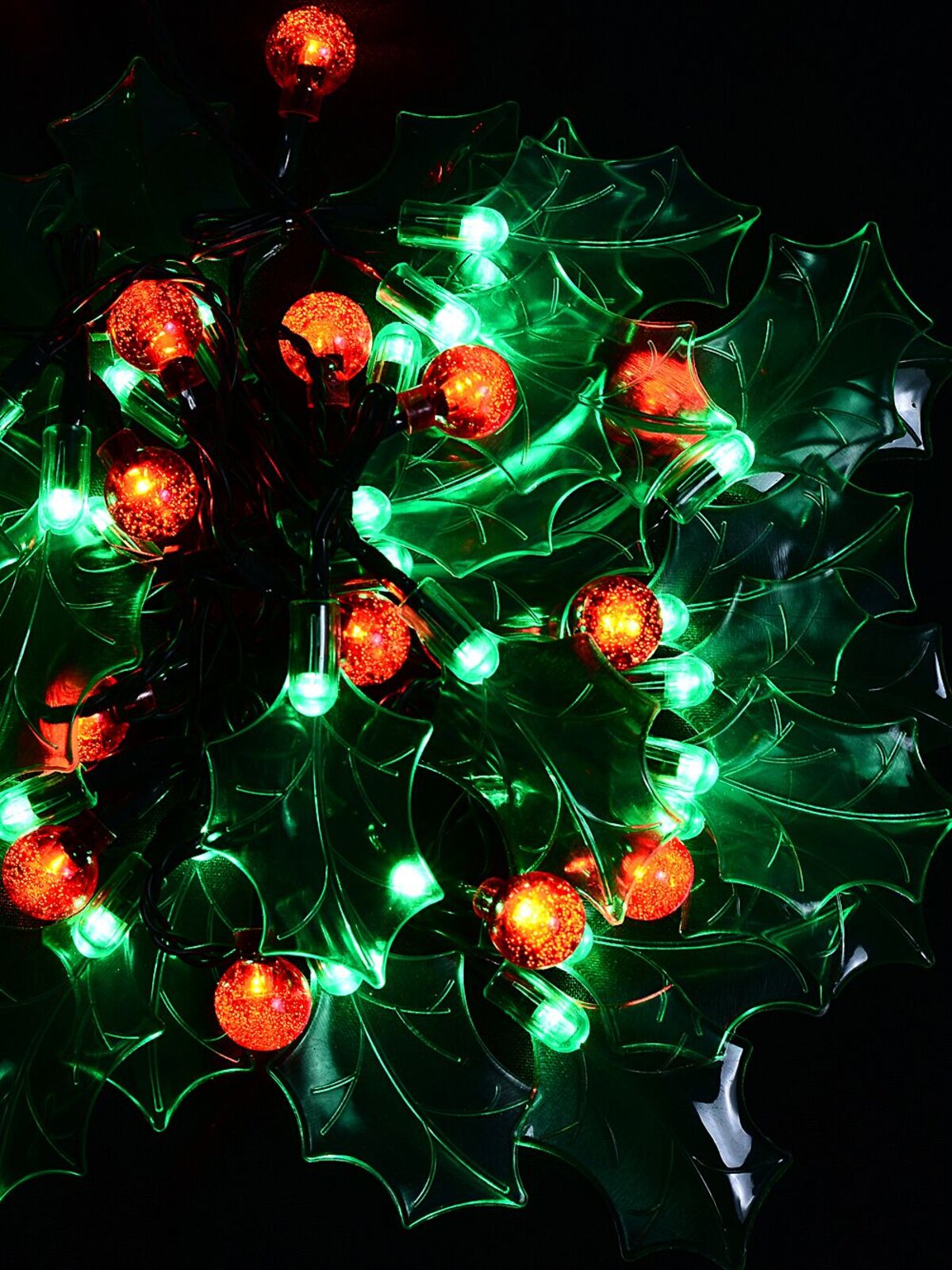 120 Green & Red LED With Holly Leaf & Berries 8 Function | 2.9m