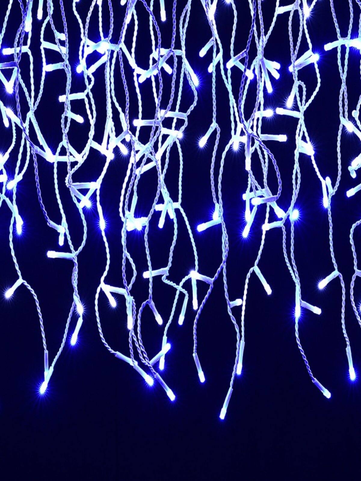 340 Blue & Cool White LED Icicle String Lights 8 Function With Timer | 10m