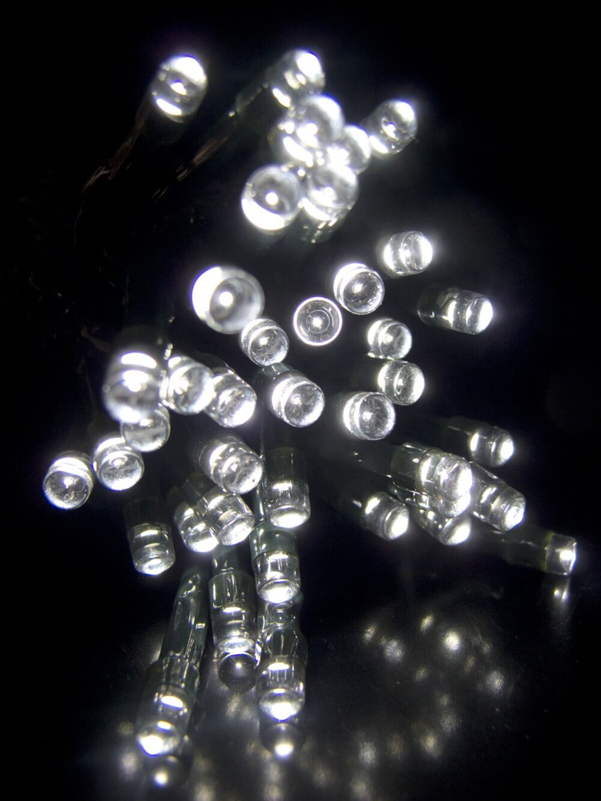 40 Cool White Lighting Connect LED String Light - 4m