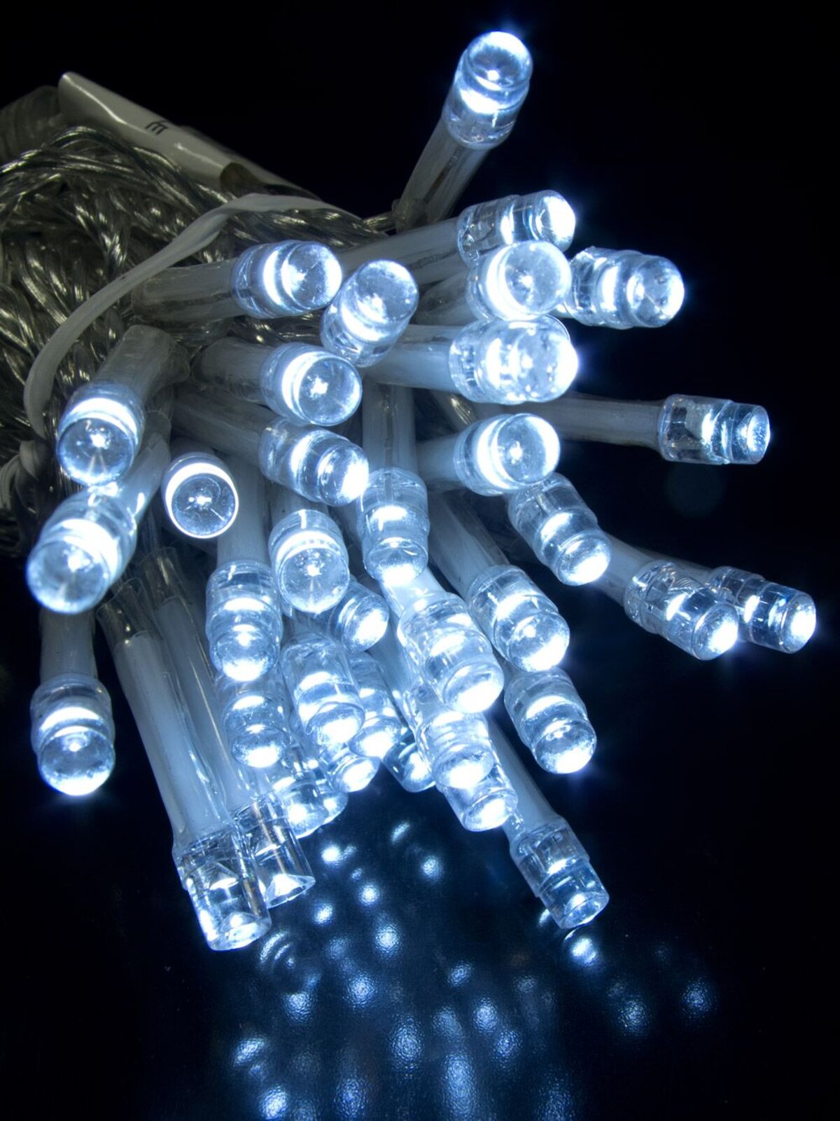 40 Cool White Lighting Connect LED String Light - 4m