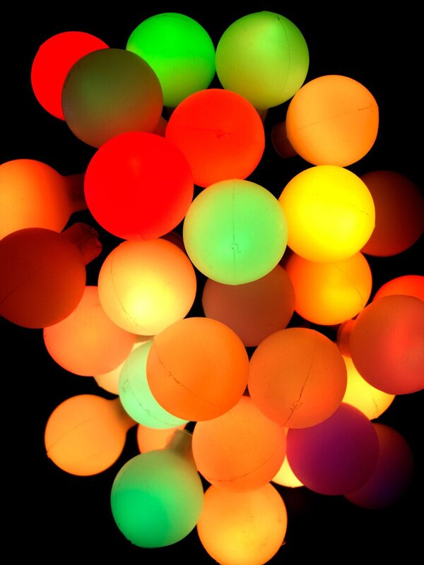 100 Multi Colour LED Bulb Auto Changing Spheres - 10m